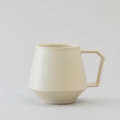 39Arita Mok, crème