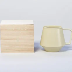 39Arita Mok, crème