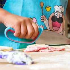 Chefclub Kids Kindermes met Vingerbeschermer, blauw/rood
