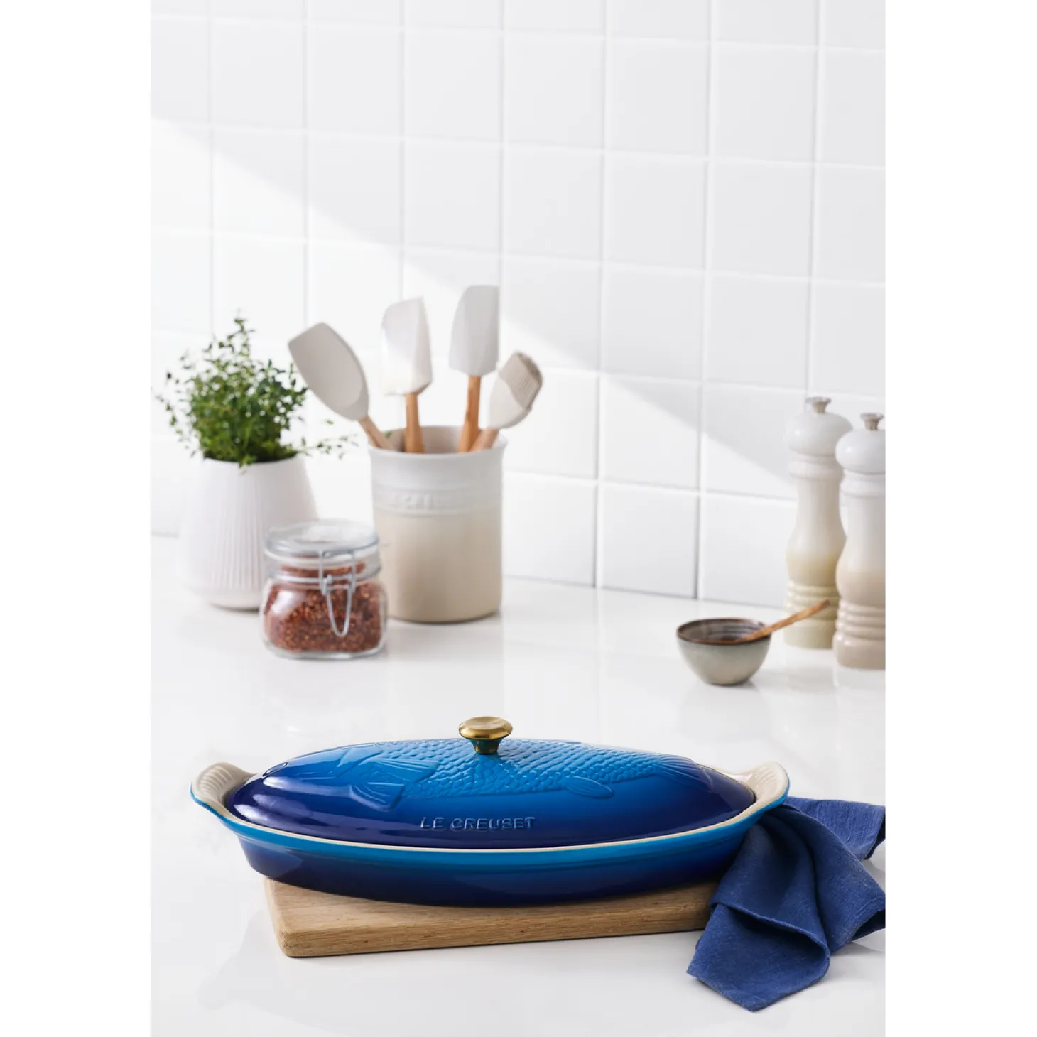 Le Creuset Heritage Ovenschaal met Deksel Vis, 1,6L azure