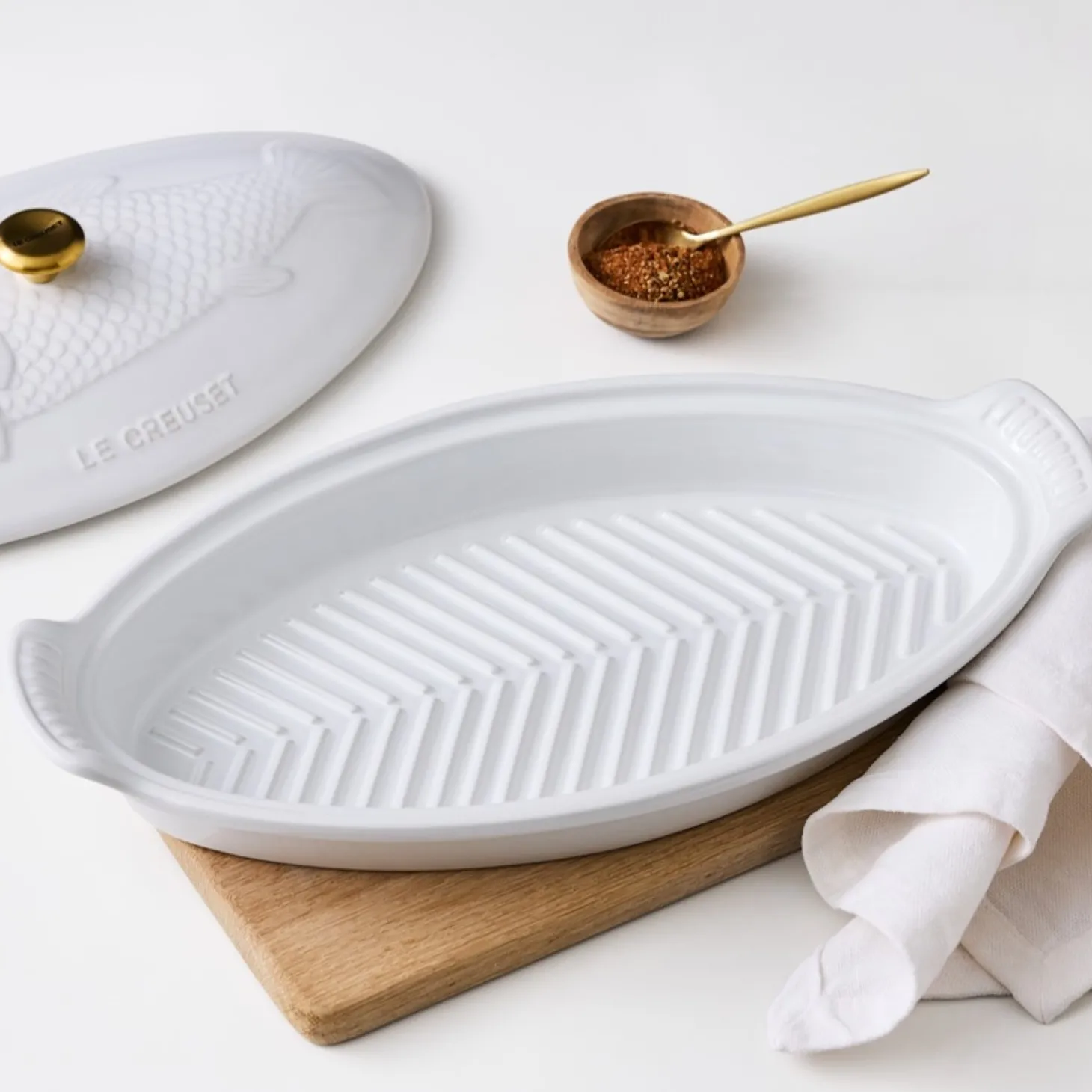 Le Creuset Heritage Ovenschaal met Deksel Vis, 1,6L wit