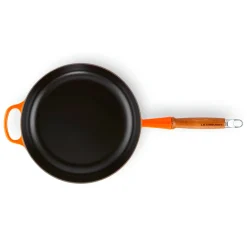 Le Creuset Signature Hapjespan met Houten Steel, 28cm oranjerood