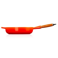 Le Creuset Signature Hapjespan met Houten Steel, 28cm oranjerood