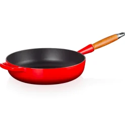 Le Creuset Signature Hapjespan met Houten Steel, 28cm kersenrood