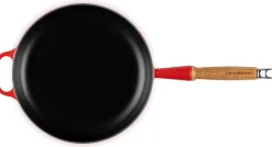 Le Creuset Signature Koekenpan met Houten Steel, 24cm kersenrood