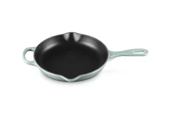 Le Creuset Signature Skillet, 23cm sea salt