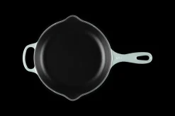 Le Creuset Signature Skillet, 23cm sea salt