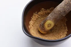 Mujun Suri Bowl met Stamper M, zwart