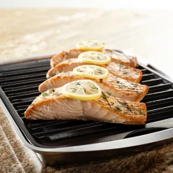 Nordic Ware Cast Grill 'N Sear Braadslede met Grillrooster, 38x29cm