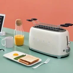 Smeg Broodrooster 2x4 TSF02CREU, crème