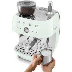 SMEG Espresso Koffiemachine EGF03PGEU, watergroen