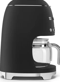 Smeg Filterkoffiemachine DCF02BLMEU, mat zwart