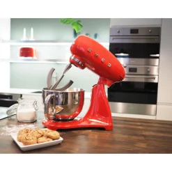 Smeg Keukenmachine SMF03RDEU, rood