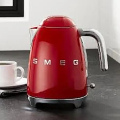 Smeg Waterkoker KLF03RDEU, rood