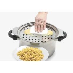 Weis Spätzlemaker met Deegschraper
