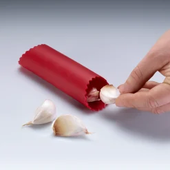 Westmark Peel-Fix Knoflookpeller, rood siliconen